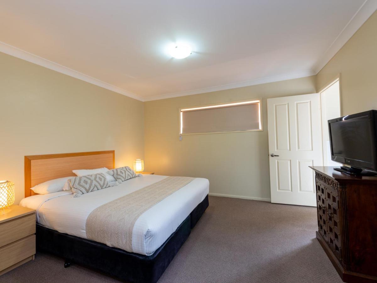 Villa Nova Motel Toowoomba Esterno foto